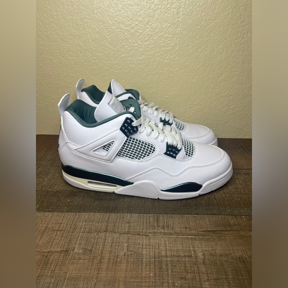 Air Jordan 4 Retro “Oxidized Green”
- Size 14 Men.
